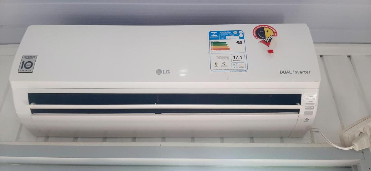 Casa De 2 Quartos Com 2 Ares-Condicionados Em Torres-Rs - Na Mais Bela Praia Gaucha - Cozinha - Banheiro - Tv Smart 32 E Wi-Fi - Estacionamento - Anfitria Superhost No Bnbヴィラ エクステリア 写真