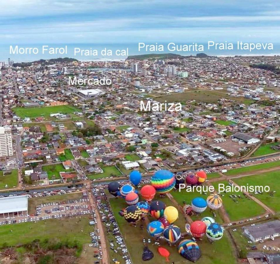 Casa De 2 Quartos Com 2 Ares-Condicionados Em Torres-Rs - Na Mais Bela Praia Gaucha - Cozinha - Banheiro - Tv Smart 32 E Wi-Fi - Estacionamento - Anfitria Superhost No Bnbヴィラ エクステリア 写真