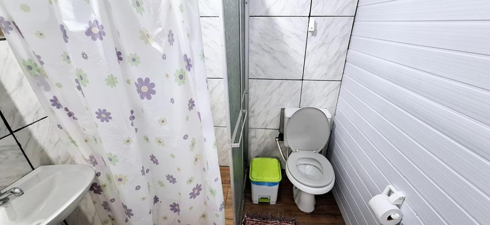 Casa De 2 Quartos Com 2 Ares-Condicionados Em Torres-Rs - Na Mais Bela Praia Gaucha - Cozinha - Banheiro - Tv Smart 32 E Wi-Fi - Estacionamento - Anfitria Superhost No Bnbヴィラ エクステリア 写真