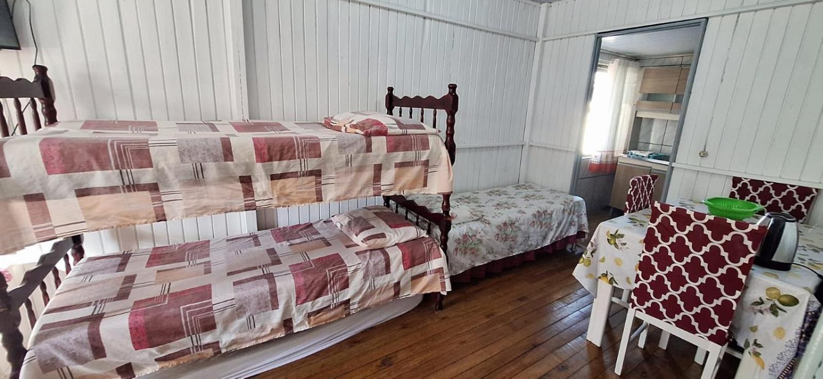 Casa De 2 Quartos Com 2 Ares-Condicionados Em Torres-Rs - Na Mais Bela Praia Gaucha - Cozinha - Banheiro - Tv Smart 32 E Wi-Fi - Estacionamento - Anfitria Superhost No Bnbヴィラ エクステリア 写真